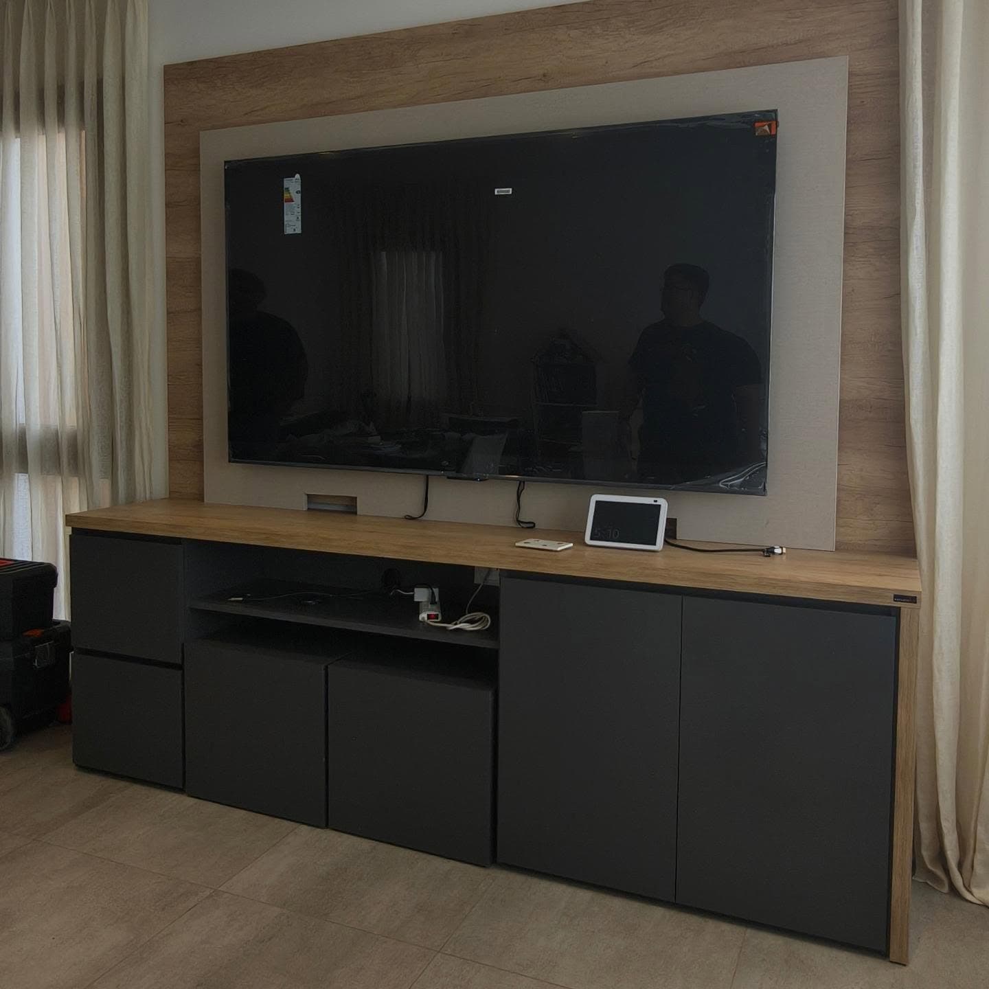Rack de TV flotante